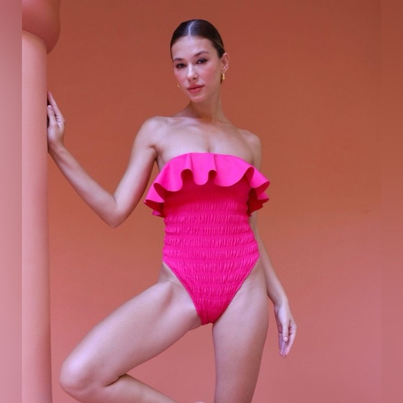 Cleobella NWT Women's XS Amelia Smocked Ruffle One-Piece Swimsuit Magenta Pink - Picture 12 of 12